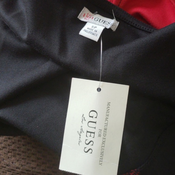 New GUESS RED AND BLACK V NECK DRESS SZ S - Picture 6 of 6